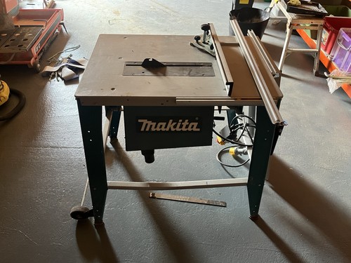Makita table saw - table, 110v