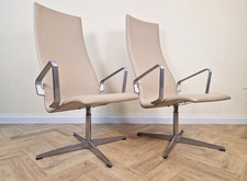 2 X Arne Jacobsen Fritz Hansen