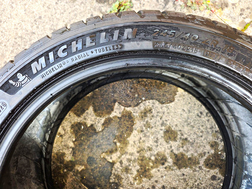 Brand new michelin pilot - brand, 2
