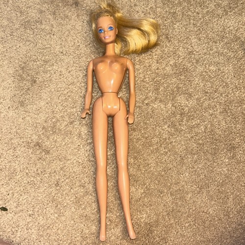 Vintage barbie doll - nude, blue
