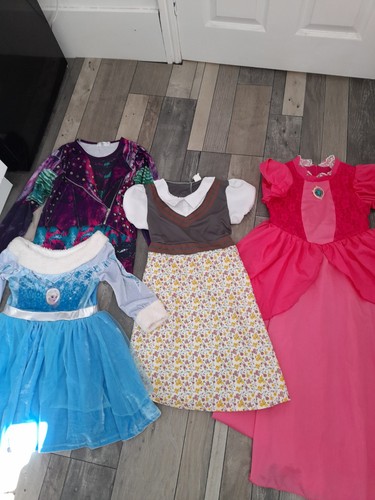 Girls dressing bundle - girls, up