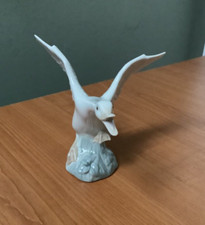 Vintage Lladro Spain Taking