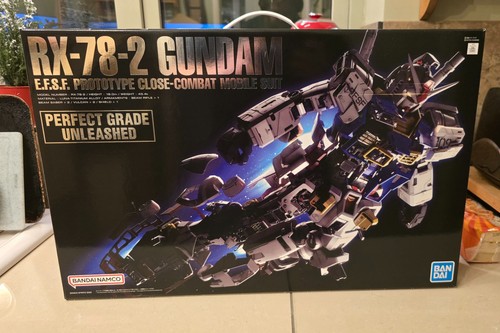 Bandai perfect grade - perfect, pg