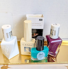 MIX  4 BOTTLES OF NAIL POLISH