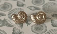 GLITTER NAUTILUS SHELL STUD