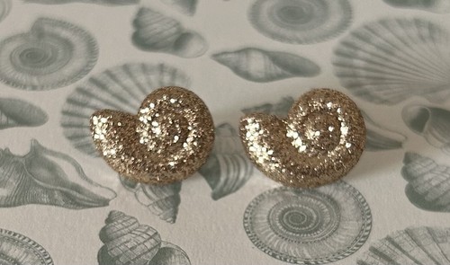 Glitter nautilus shell stud - shell,