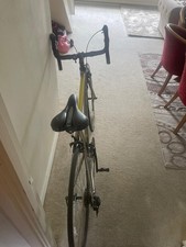 Carrera Road Bike – Hardly