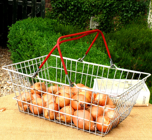 Vintage shopping basket wire - vintage,
