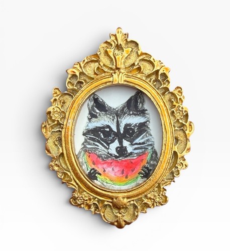 Teeny mini raccoon - •,
