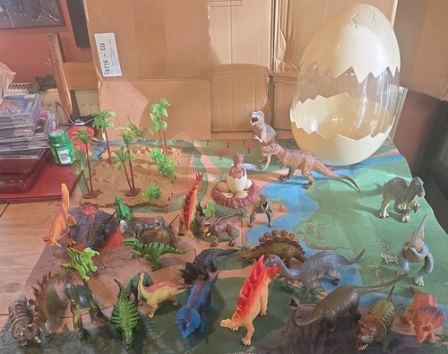 Dinosaur figure bundle - dinosaur,