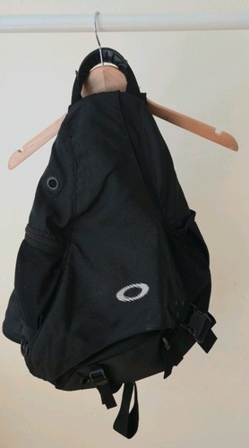 Vintage oakley sling bag - vintage,