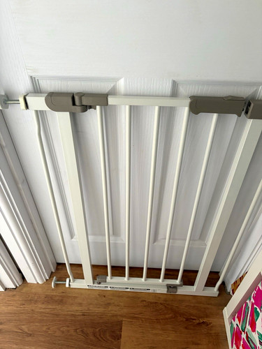 Pressure mounted metal stair - metal,