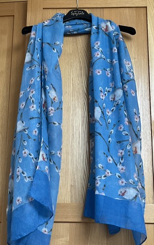 Blue scarf pashmina with - , robin