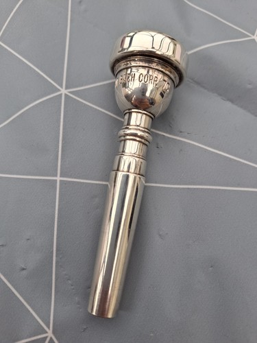 Vincent bach corp trumpet - vincent,