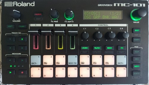 Roland 101 groovebox - mc-101,