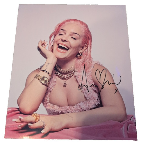 Anne marie signed autographed - signed,