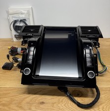 MULTIMEDIA SAT NAV DISPLAYS