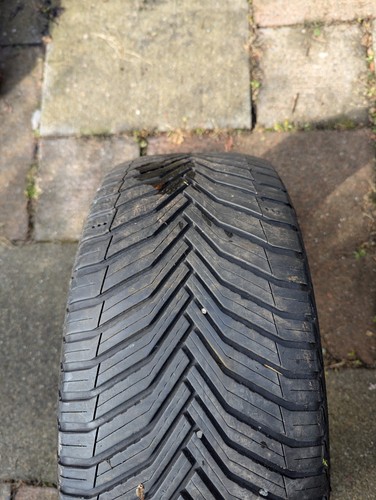 235 michelin - 235/45/17,