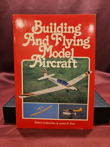 Building and flying - building,
