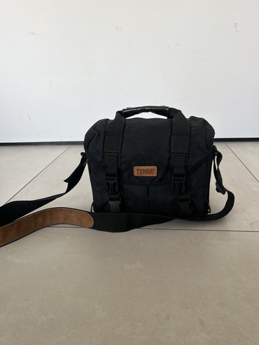 Tenba black camera shoulder - black,