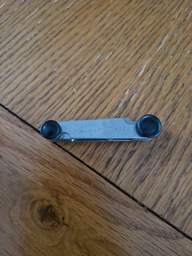 Thread pitch gauge - pitch, measuring