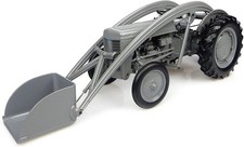 Universal Hobbies 1/16 Scale