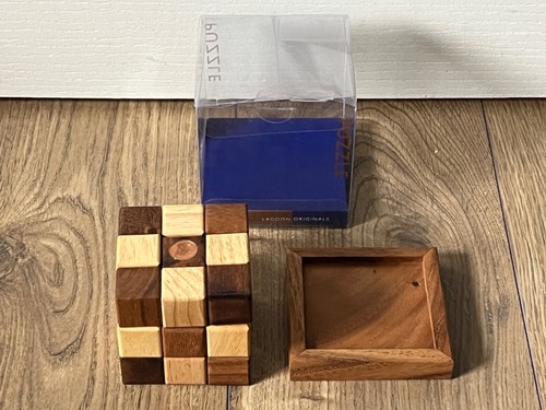 Serpent wooden snake - snake, cube