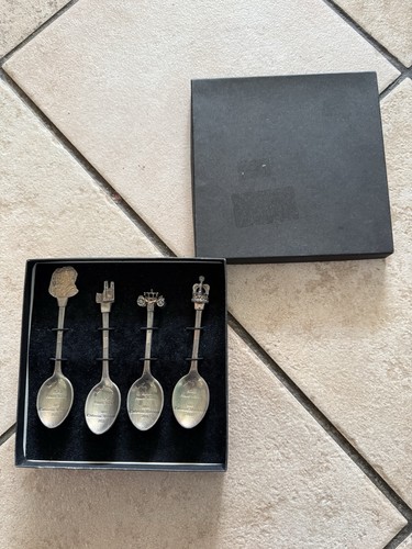 Royal wedding teaspoons - , h.r.h