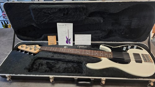 Peavey forum bass usa - usa, 34"