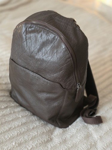 The eighth brown genuine - -,