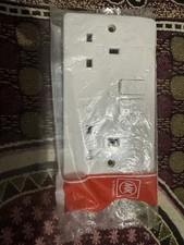 MK Logic Plus K2747WHI 13A 2G