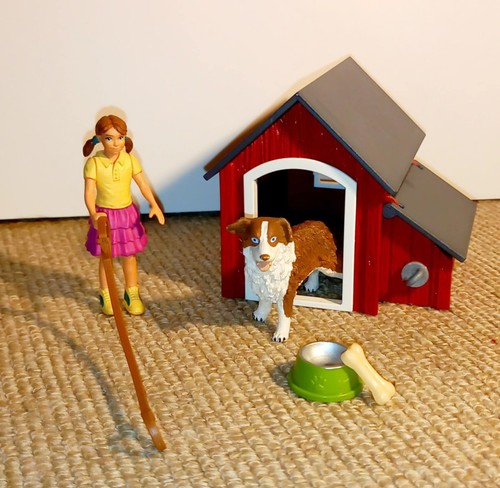 Schleich friendly dog - friendly,