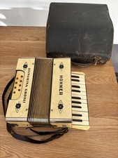 Vintage Hohner Signorina Grossi Accordion Small - 22 keys 8 buttons
