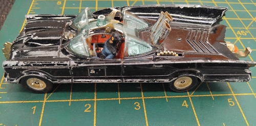 Corgi toys batmobile original - corgi,