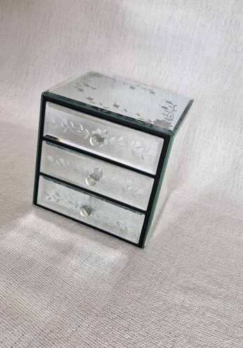 Mirrored glass jewellery box - glass,