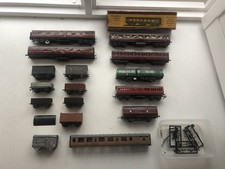 Lots Of Kit Built Coaches & Wagons Metal & Plastic Model Railway OO Gauge