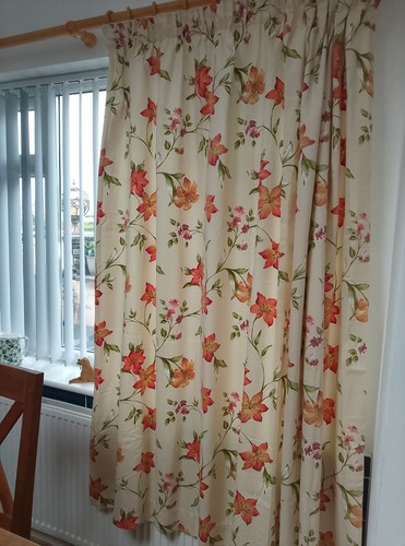 Pair floral curtains in - curtains,