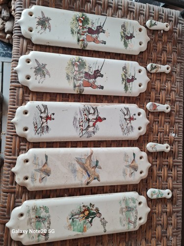 Vintage hunting ceramic door - vintage,