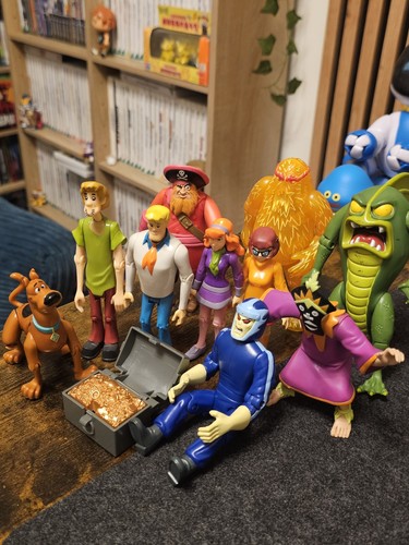 Scooby doo figure set - scooby,
