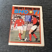 Shoot Magazine - 14 Oct 1972 - Martin Buchan Malcolm Page England v Yugoslavia