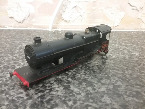 Gauge hornby black loco - 2p,