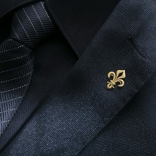 Vintage Saint's Flower brooch