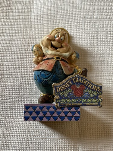 Disney jim shore figurine - disney,