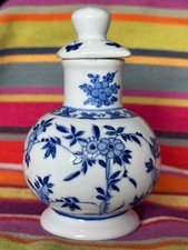 Hand Painted Blue and White Floral Porcelain Trinket Soy Sauce Dispenser
