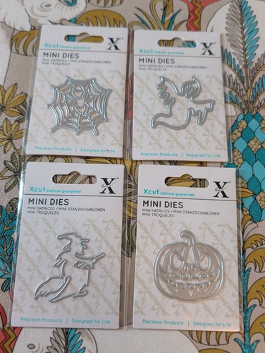 Cut mini halloween dies - 4,
