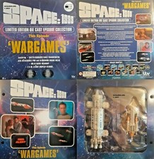 Sixteen12 Space 1999 12" Eagle + Hawk Wargames Set New Die-cast Metal Model