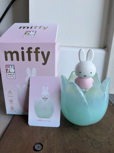 Light green miffy - light,