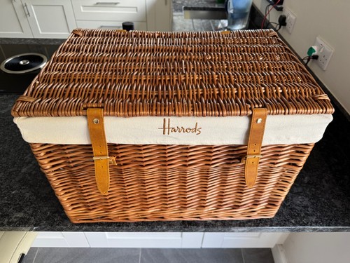 Harrods hamper linnen lined - hamper,