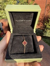 Van Cleef & Arpels Sweet Alhambra motif bracelet Rose Gold Carnelian