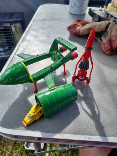 1992 thunderbirds and - 3, 4